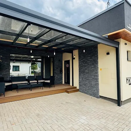 Paradise Wellness - Sauna&spa Villa *